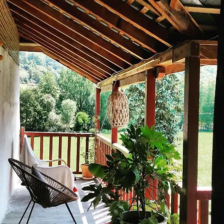 招待所 Aburry, Maison Poetique A La Montagne *