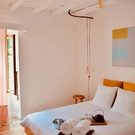 Aburry, Maison Poetique A La Montagne 招待所 *