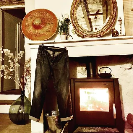 Aburry, Maison Poetique A La Montagne 招待所 巴尔居