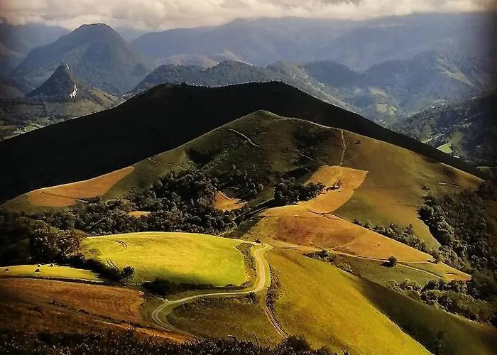 Aburry, Maison Poetique A La Montagne バルキュ